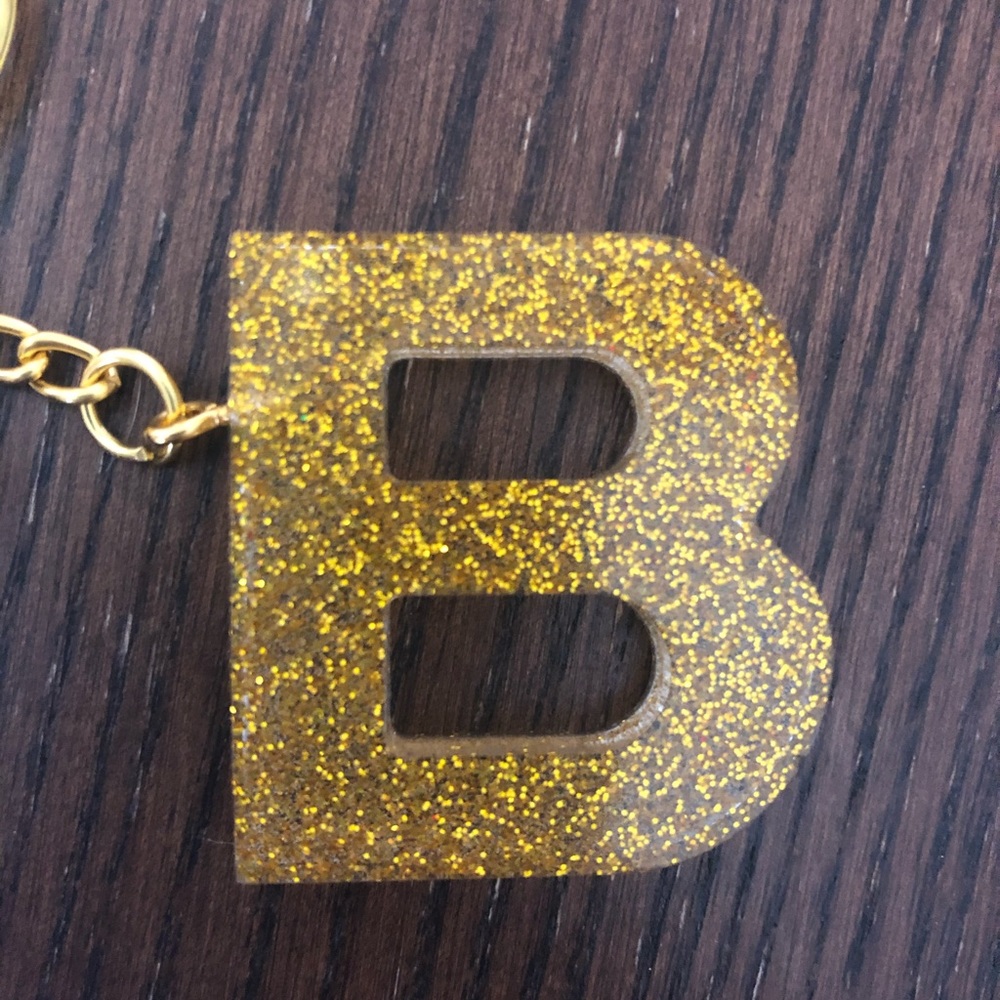 Handmade Letter “B” Keychain - Picture 2 of 6